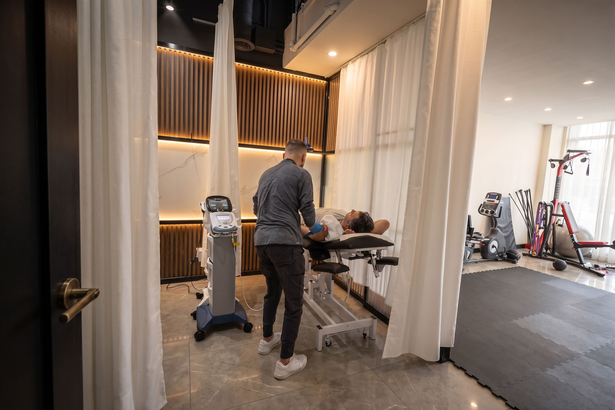 goldcare physiotherapy rehabiliation clinic toronto vaughan home 01